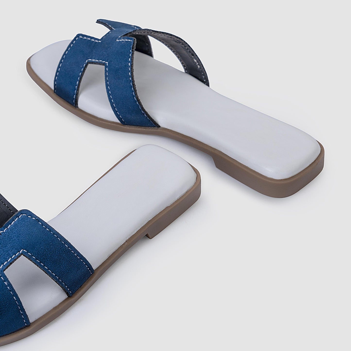 Flats | Aurora Blue & White