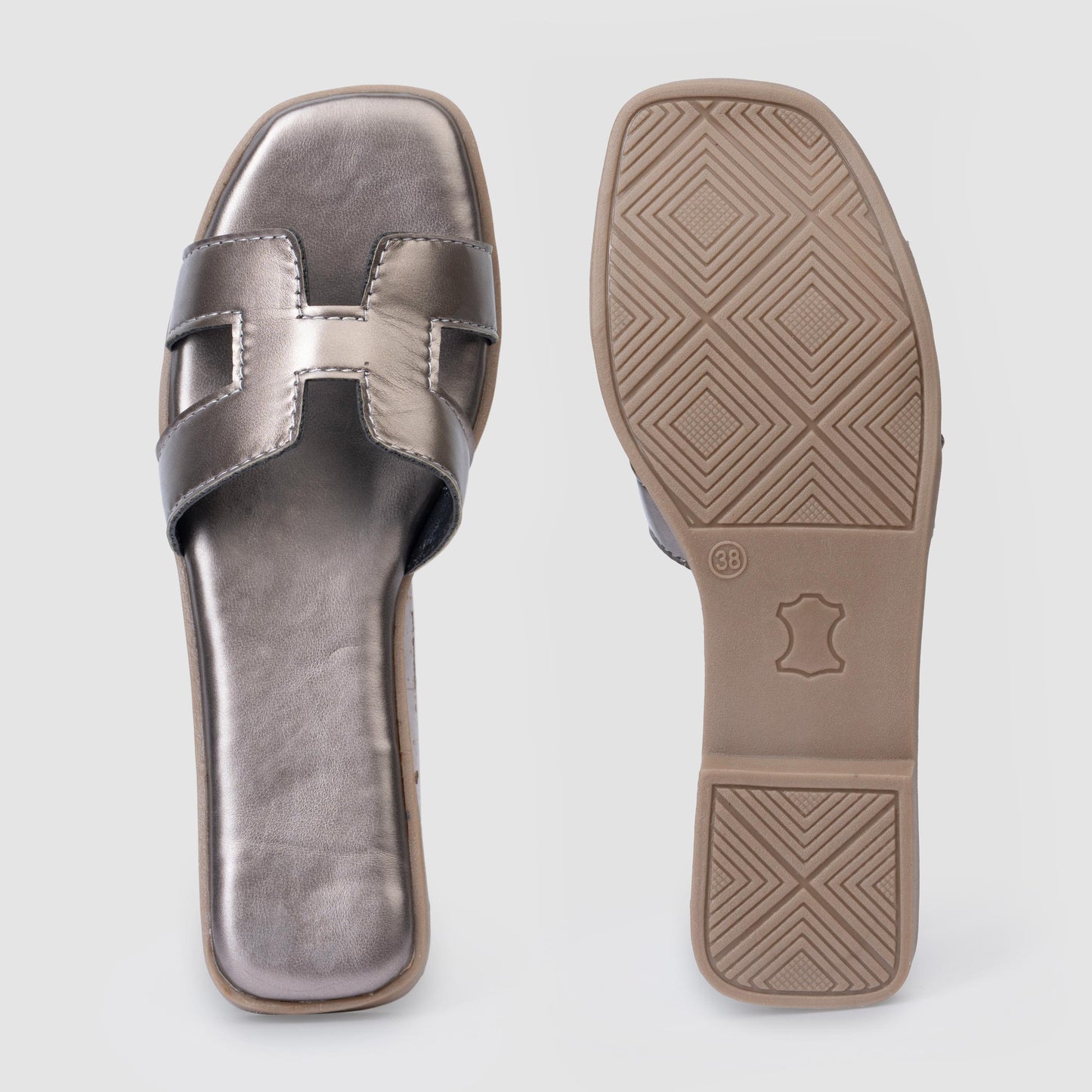 Flats | Camilla Gun Grey