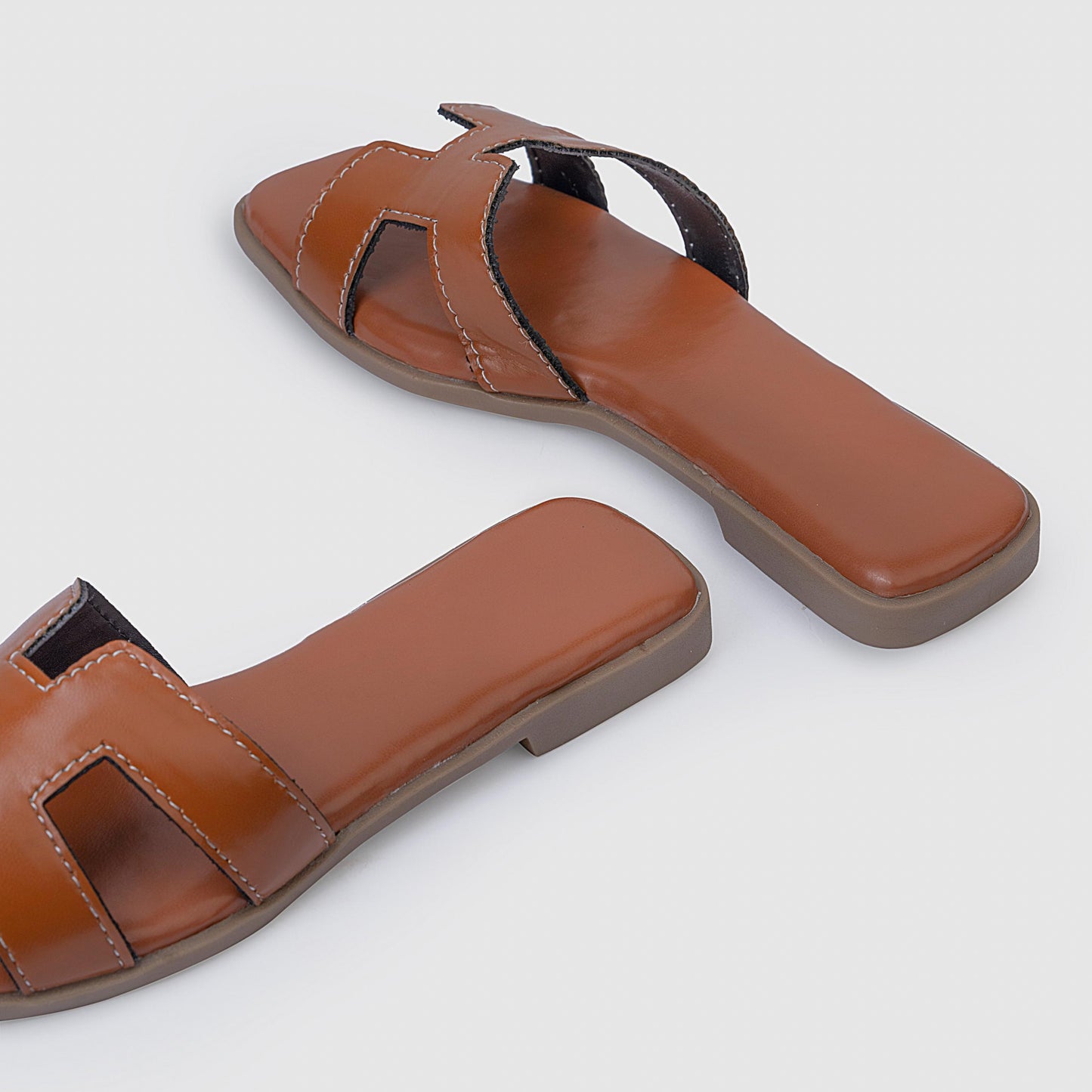 Flats | Camilla Tan
