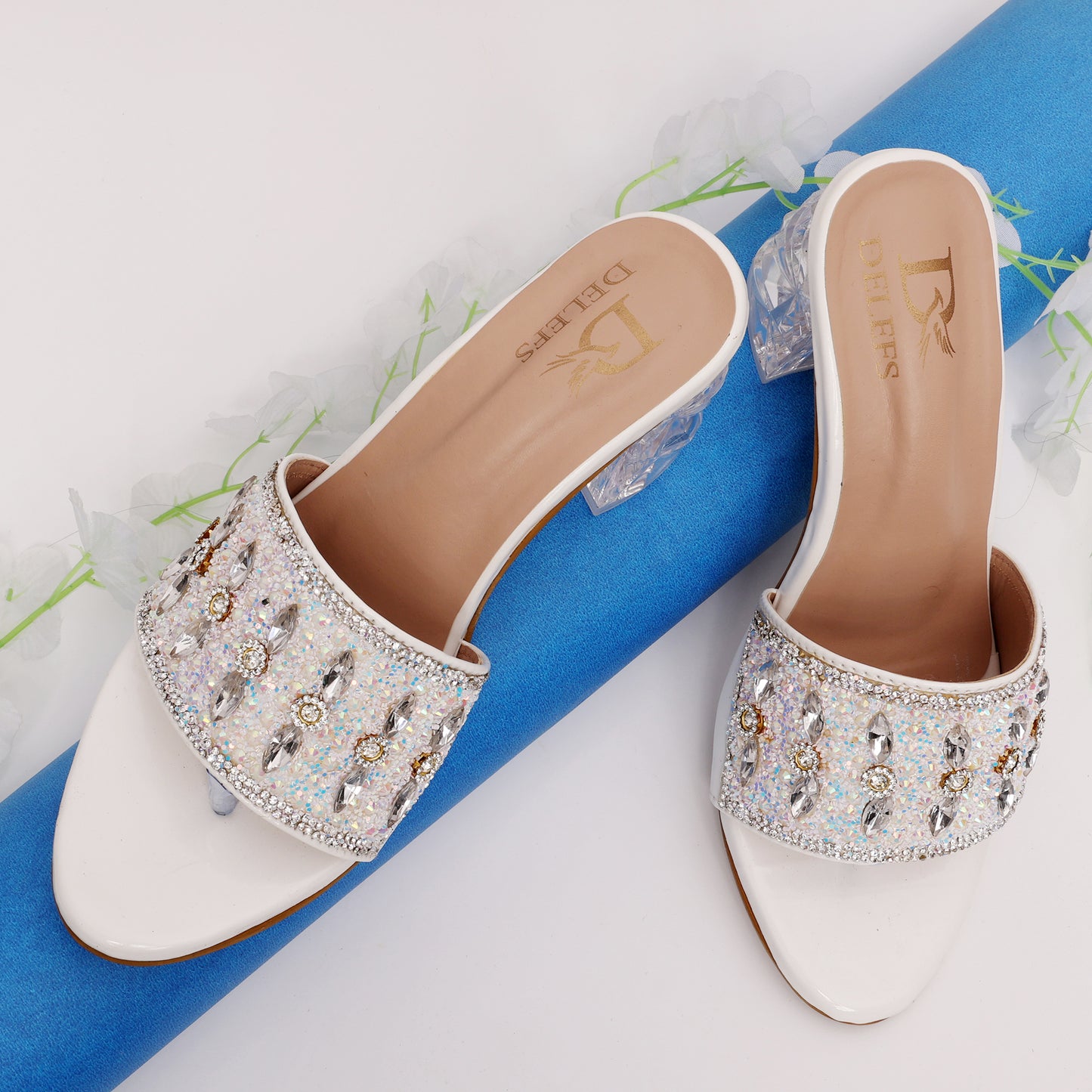 Heel | Alessandro White