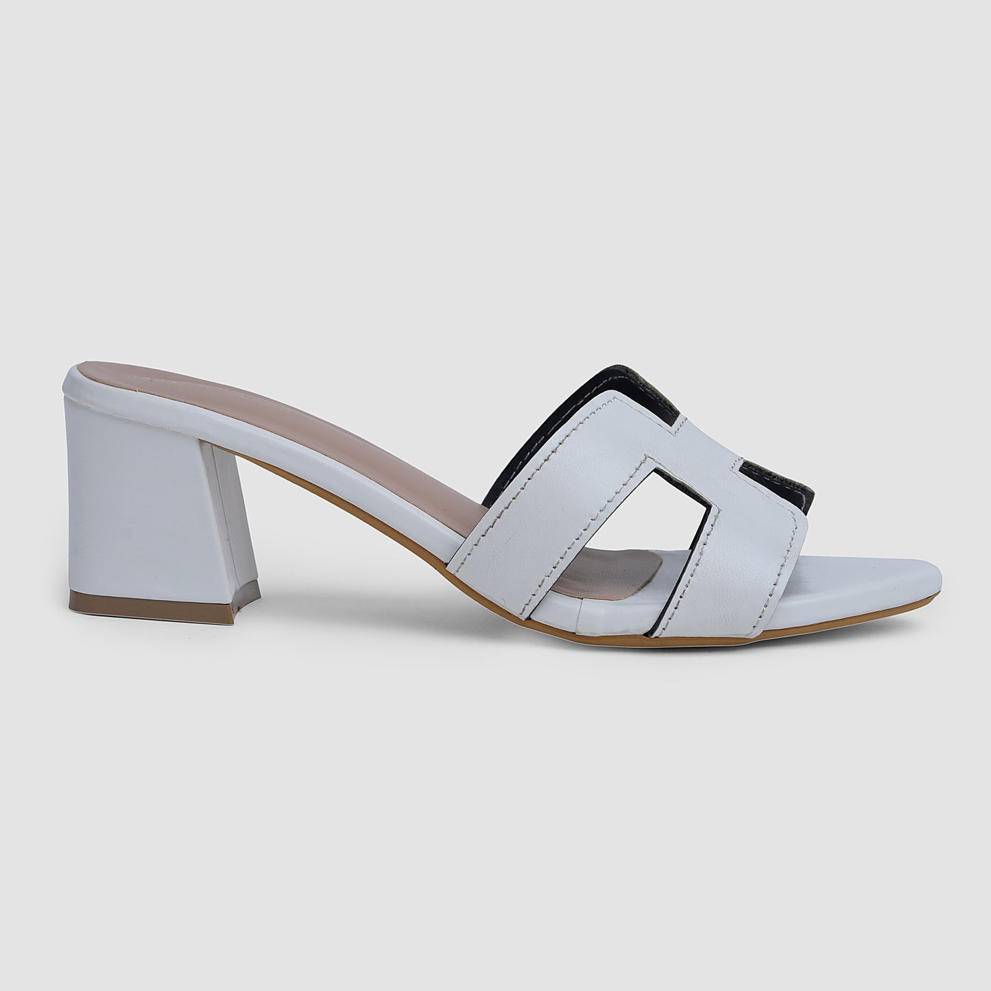 Heel | Isabella White
