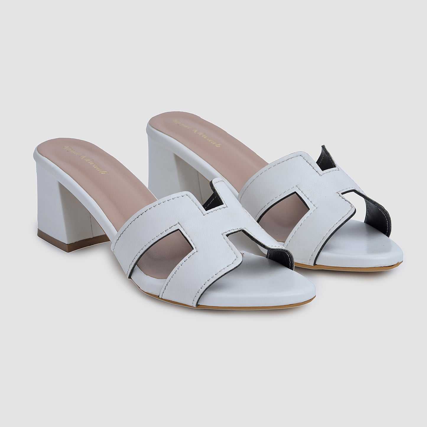 Heel | Isabella White