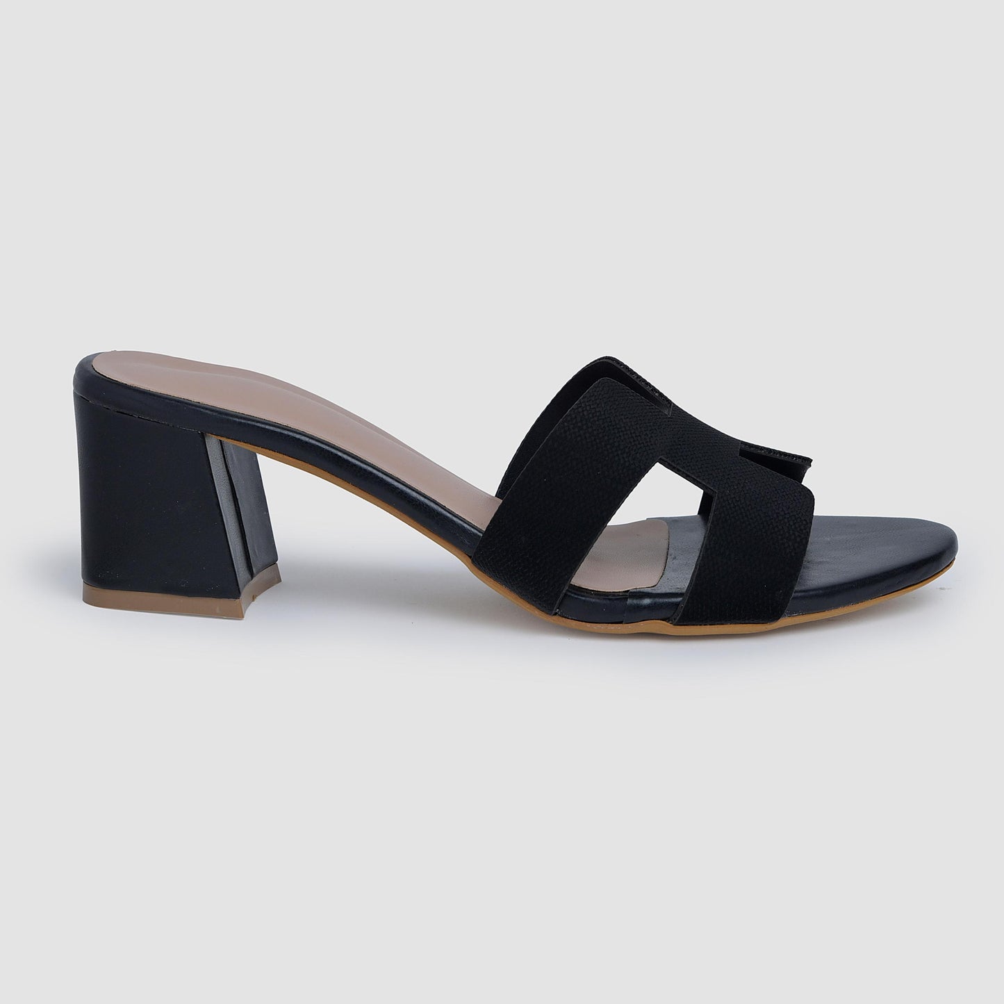 Heel | Cecilia Black