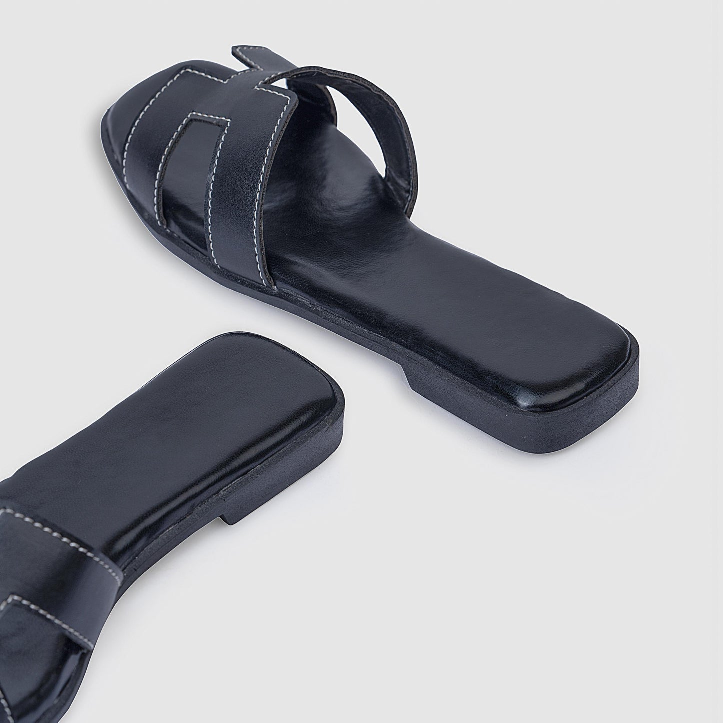 Flats | Camilla Black